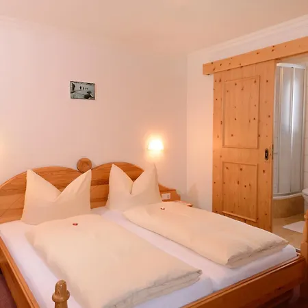 Gaestehaus Rettenbacher Apartman *