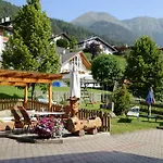 Gaestehaus Rettenbacher 아파트 *