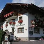 아파트 Gaestehaus Rettenbacher *