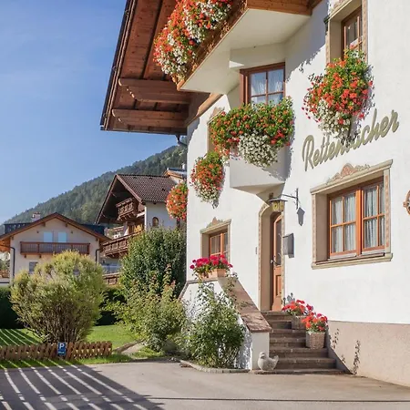 Gaestehaus Rettenbacher Apartment Fulpmes